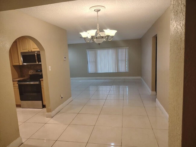 Building Photo - 7101 NW 97th Ave