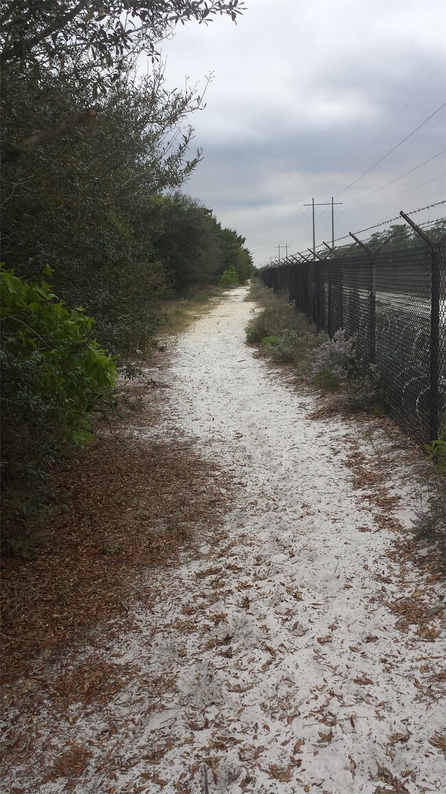 Building Photo - 495 Keystone Rd