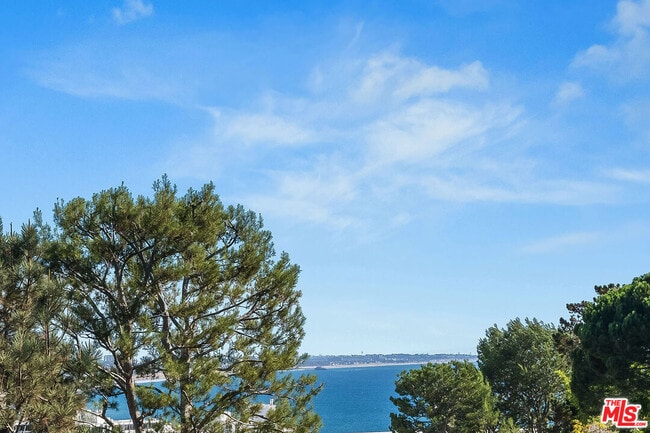 Building Photo - 17390 Tramonto Dr