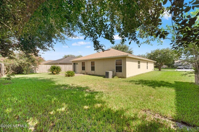 Building Photo - 11509 Brian Lakes Dr N