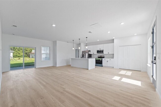 Building Photo - 3479 SW 137th Loop