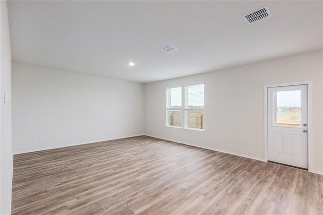 Building Photo - 212 Sugar Cane Rd