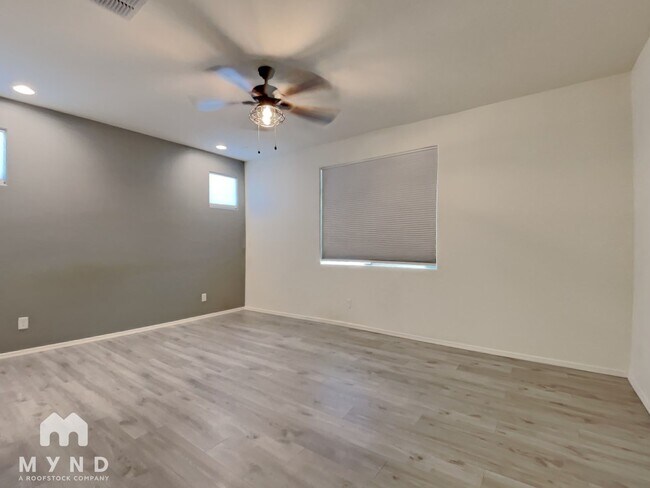 Building Photo - 2747 W Apollo Rd