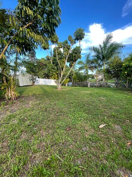 Building Photo - 11500 NW 39th St