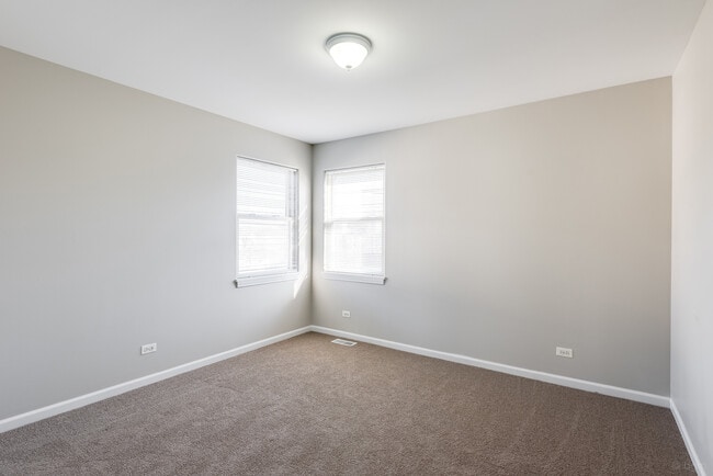 Building Photo - 954 Campbell Dr