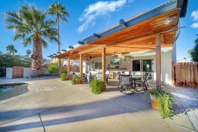 Building Photo - 68845 Durango Rd