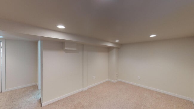 Building Photo - 3420 St Paul St