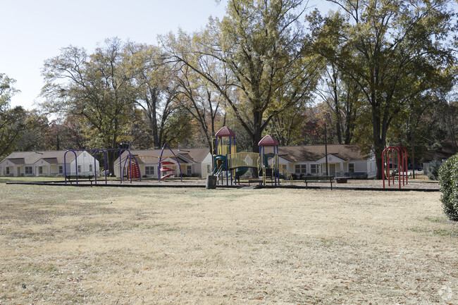 Building Photo - Camp Croft Court