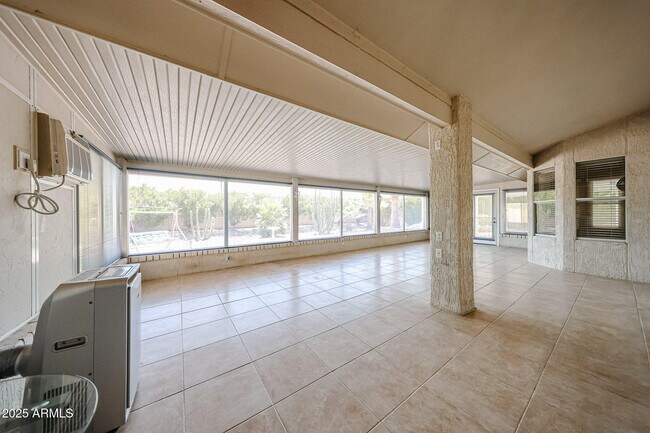 Building Photo - 13507 W Sky Hawk Dr