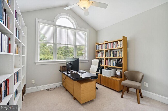 Building Photo - 5248 Clifton St