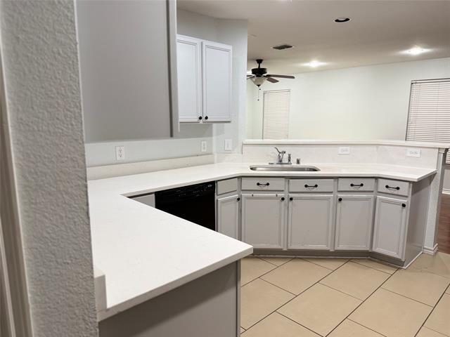 Building Photo - 6925 Planters Row Dr