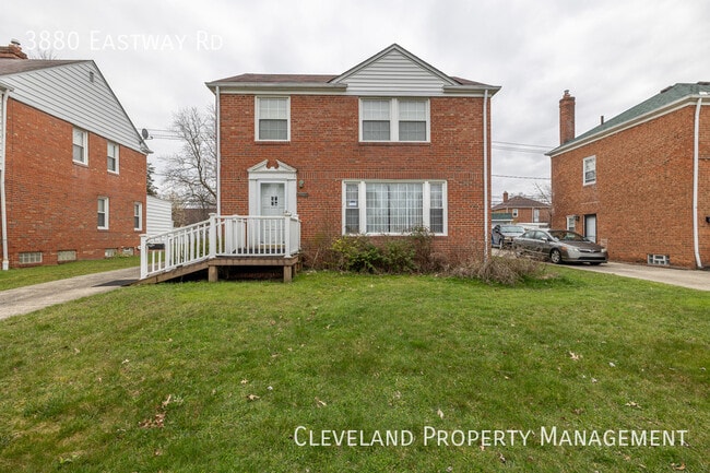 Primary Photo - Large South Euclid Colonial