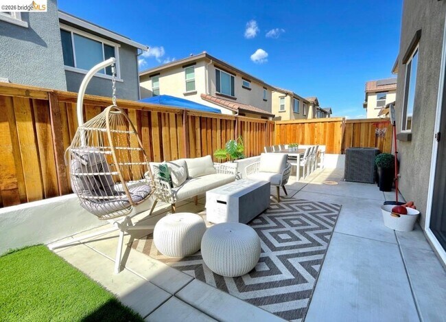 Building Photo - 183 Goose Creek Ave