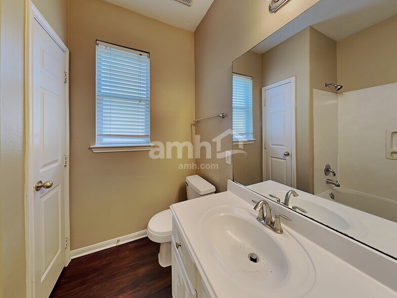 Building Photo - 3493 Cedar Prairie Dr