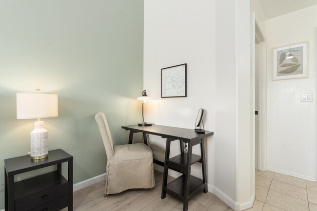 Building Photo - 10401 N 52nd St