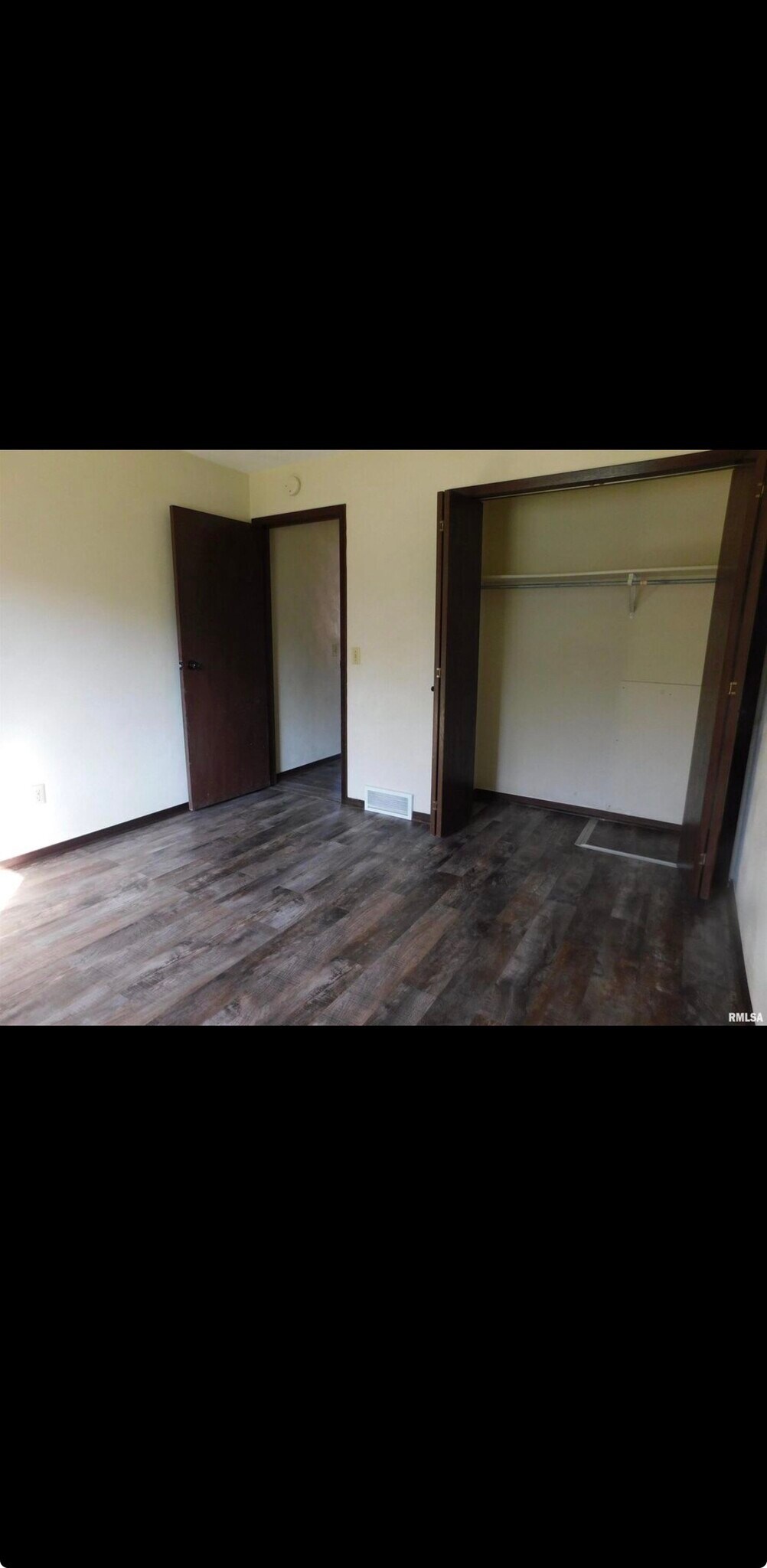 Building Photo - 737 9th St