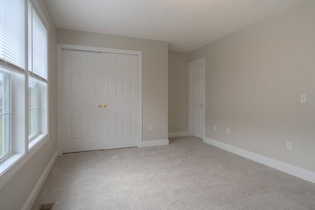 Building Photo - Available for the 2026-2027 lease term.