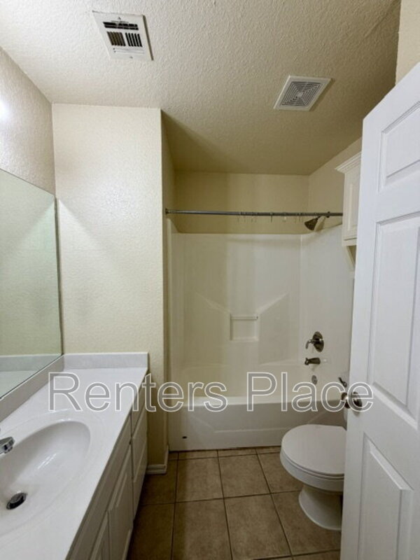 Building Photo - 12169 N 107th E Pl