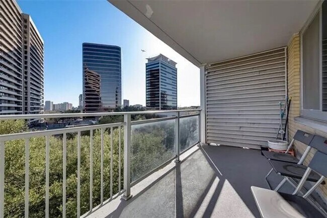 Building Photo - 3883 Turtle Creek Blvd