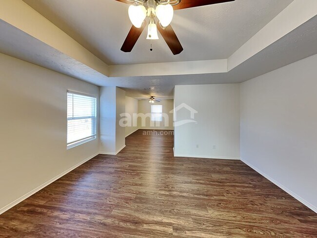 Building Photo - 1513 Clayton Dr