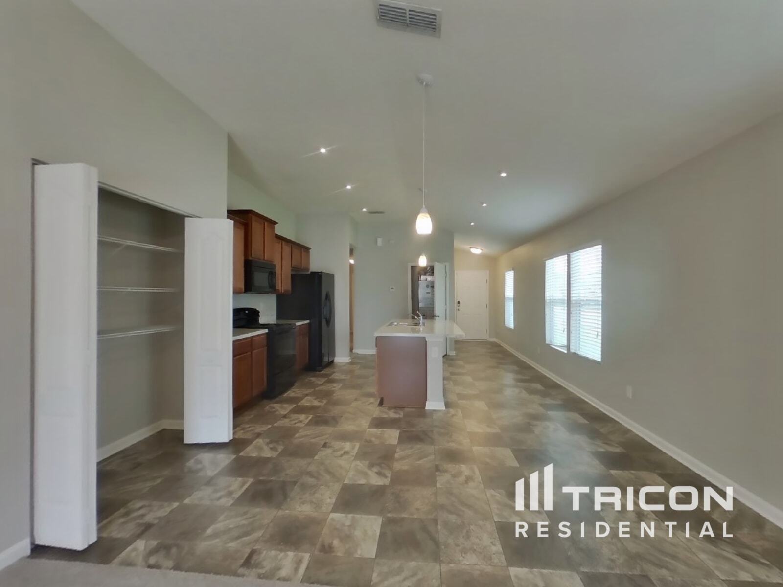 Building Photo - 8675 Julia Marie Cir