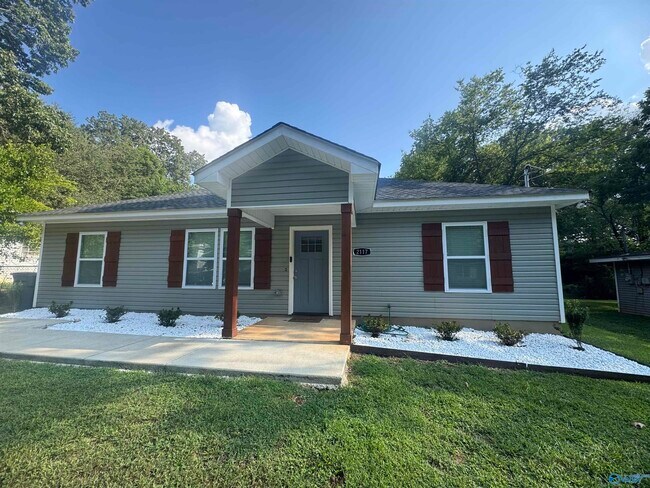 Building Photo - 2117 Atkins Dr NW