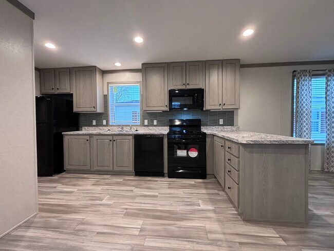 Building Photo - 5791 Portside Ct