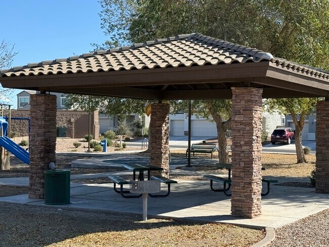 Building Photo - Tartesso