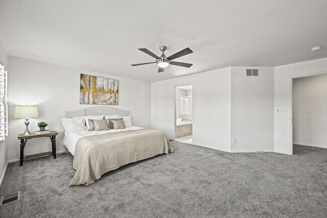 Building Photo - Beautiful 5 Bedroom Home- Move in Ready- C...