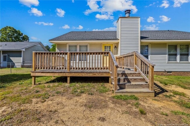 Building Photo - 6837 Woodmark Dr