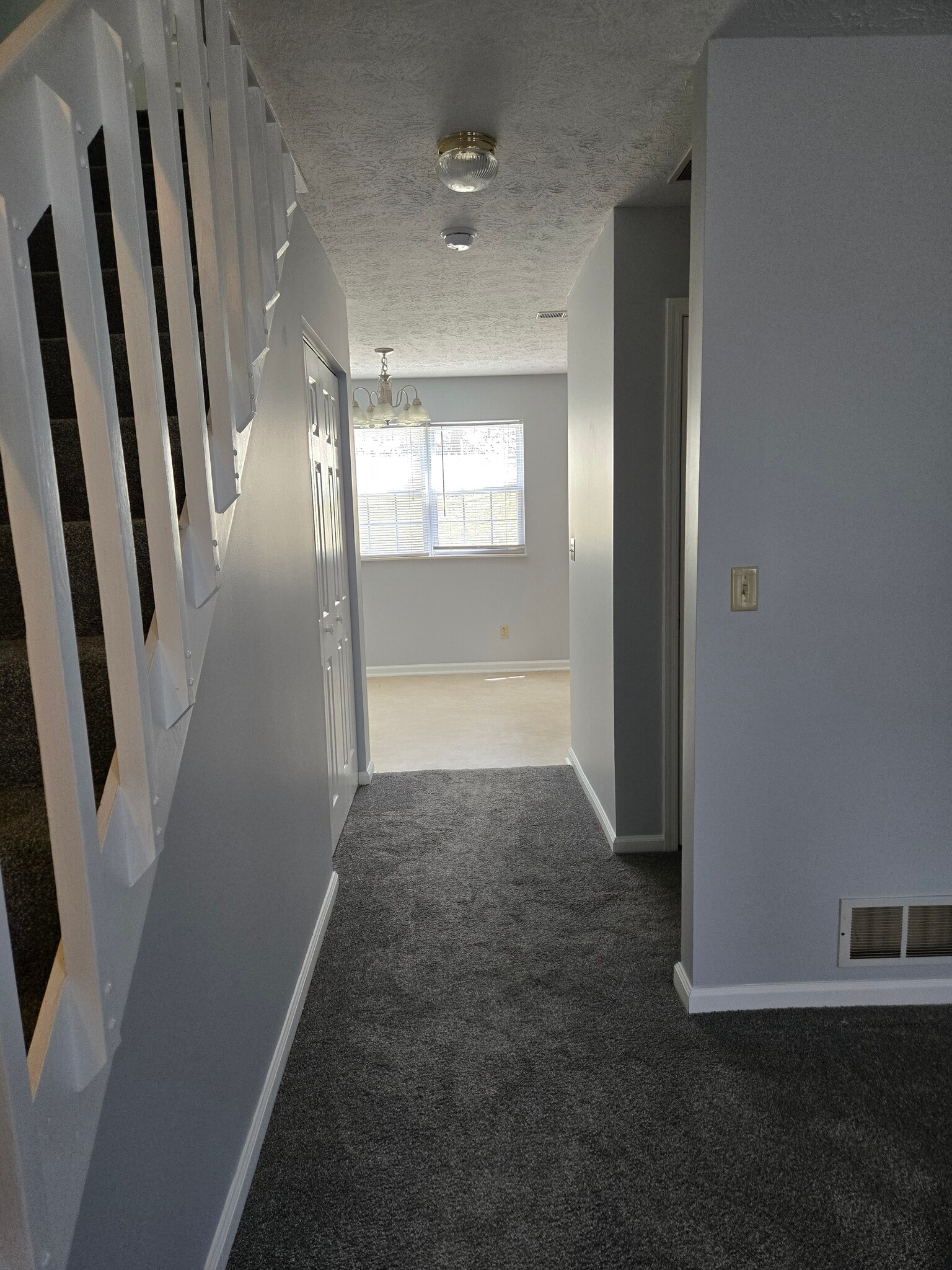 Hallway to Living rm from kit/dining rm - 1503 5th St