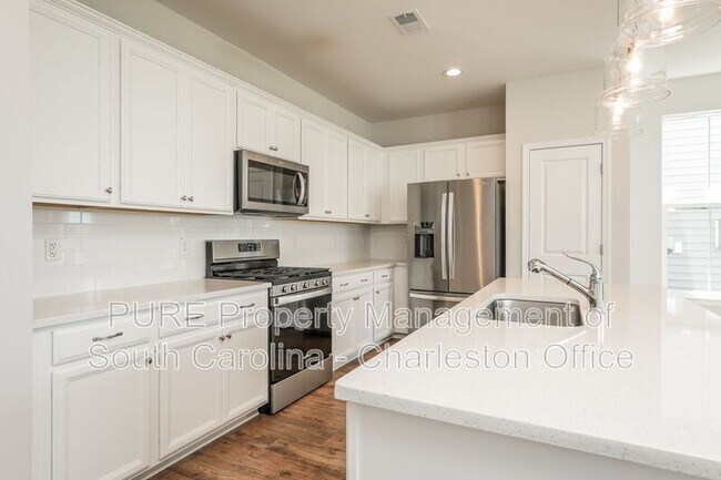 Building Photo - 117 Patterson Ave