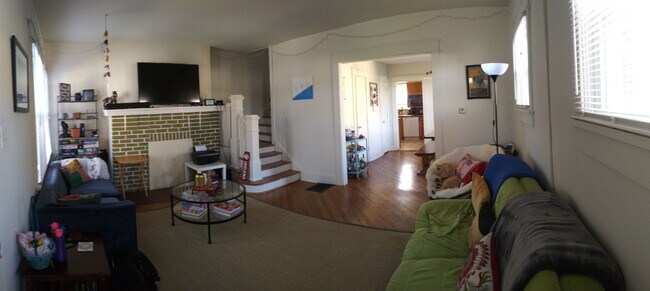 Interior Photo - 412 S. Ballantine