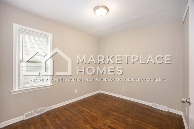 Building Photo - 8147 Prospect Ave