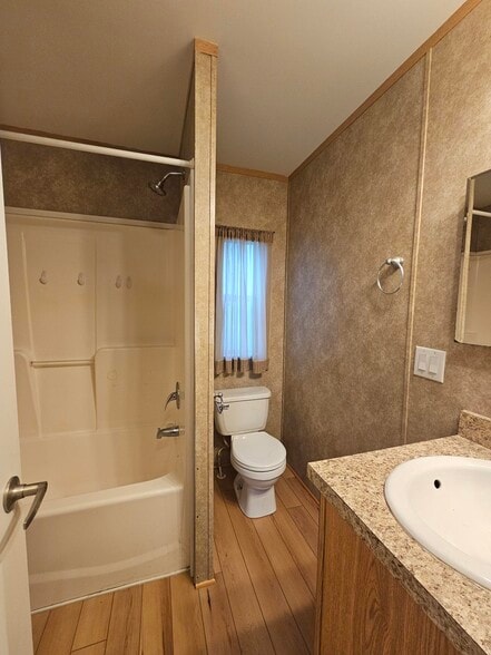 Building Photo - 28 Hillside Ln