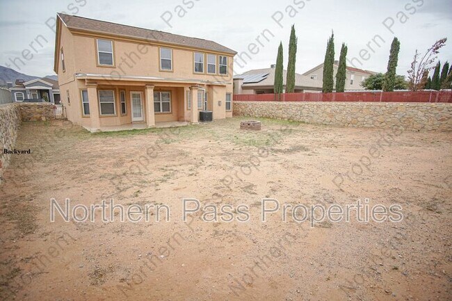 Building Photo - 10790 Adin St