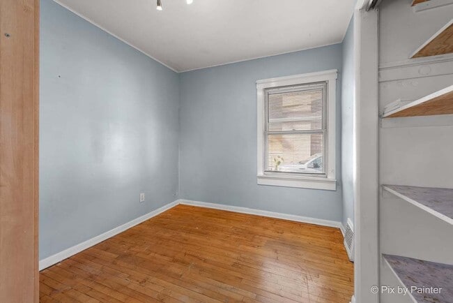 Building Photo - 2225 N 76th Ct