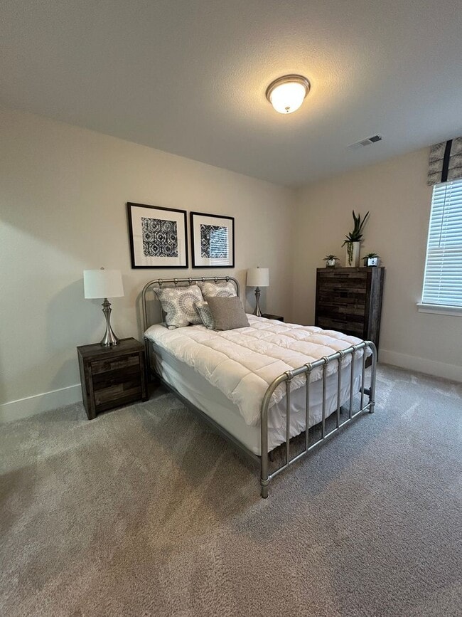 Building Photo - COMING SOON! Fully Furnished Stylish 4-Bed...
