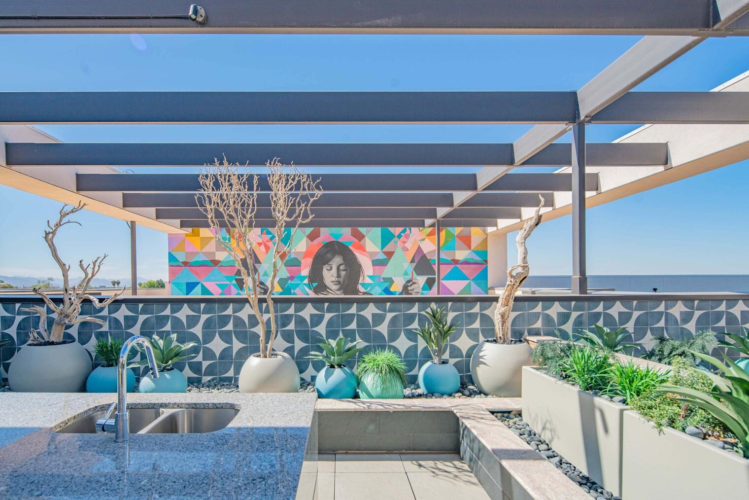 Building Photo - 701 W Rio Salado Pkwy