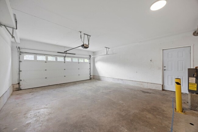 Building Photo - 1301-1305 Mitchell Ave