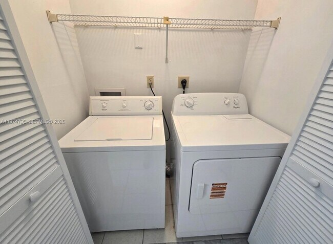 Building Photo - 15081 SW 127th Ct