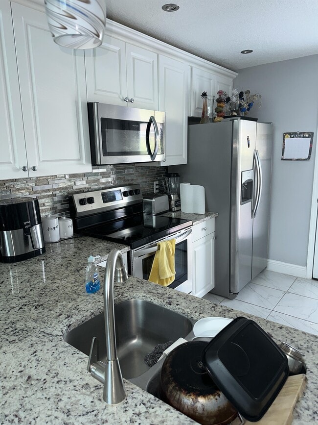 Building Photo - 3299 Sandy Shore Ln