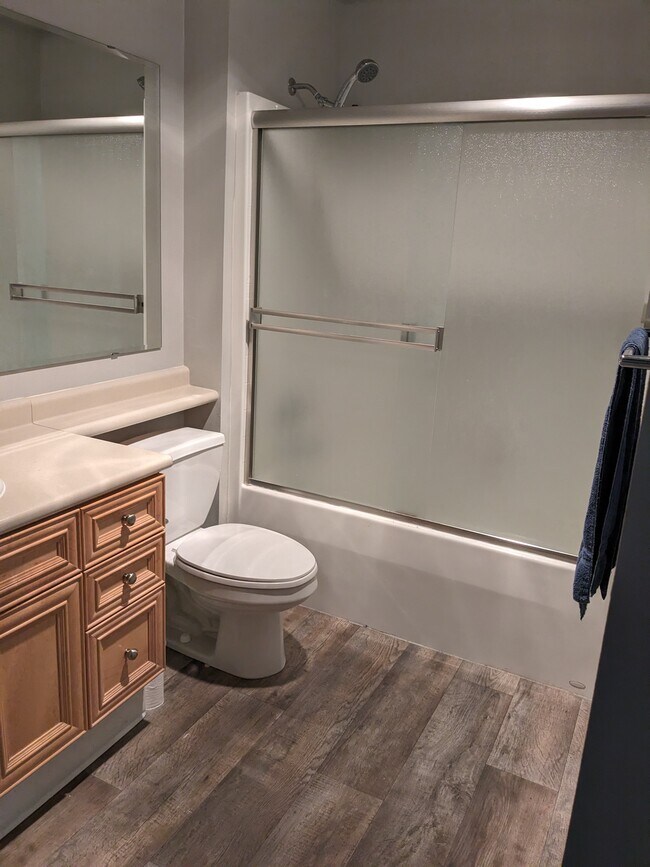 Building Photo - 233 St Helens Ave