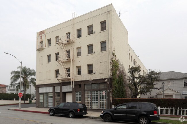 Building Photo - 3972 W. 9th St