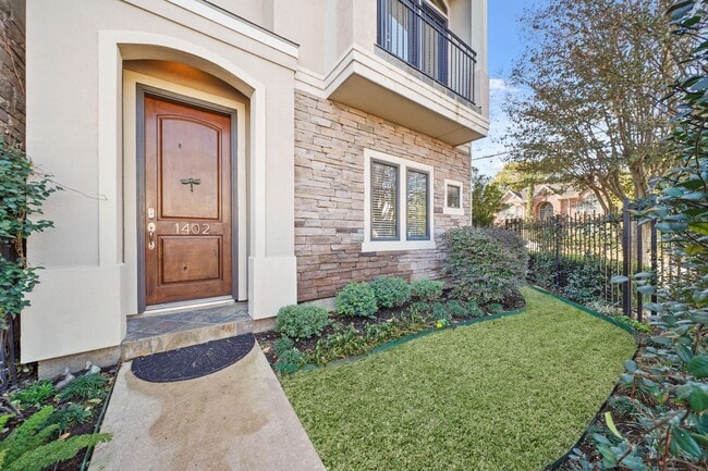 Building Photo - 1402 Wheeler Ave