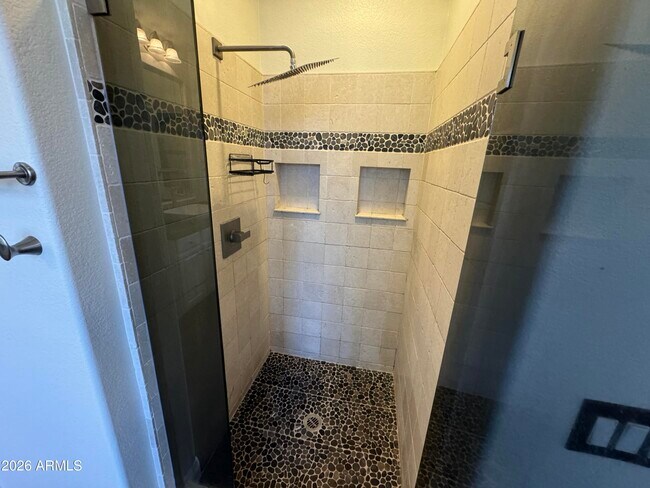 Building Photo - 1127 W Mesquite St