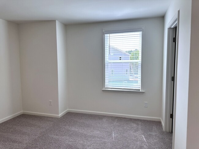 Building Photo - 155 SP