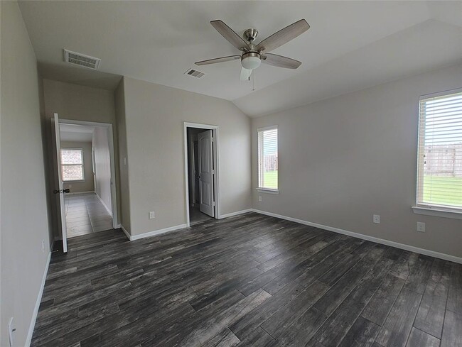 Building Photo - 3019 Erickson Manor Ct