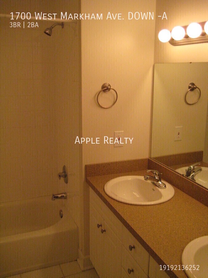 Building Photo - 1700 W Markham Ave