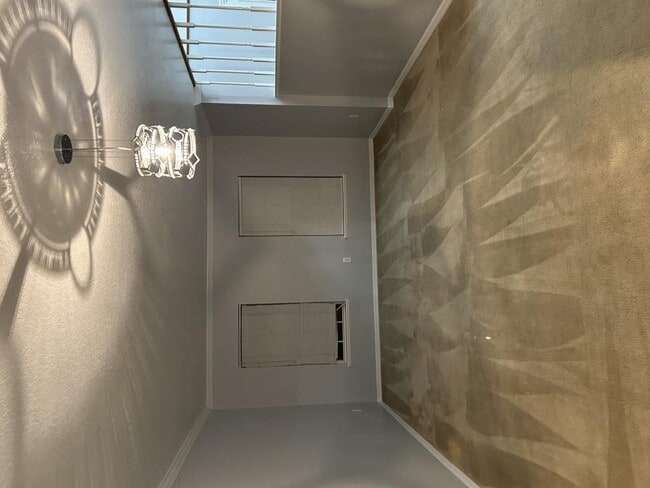 Building Photo - 4520 SE 30th St